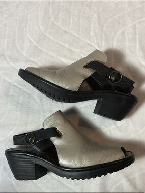 Fly London Two-Tone Cream and Black Leather Mules